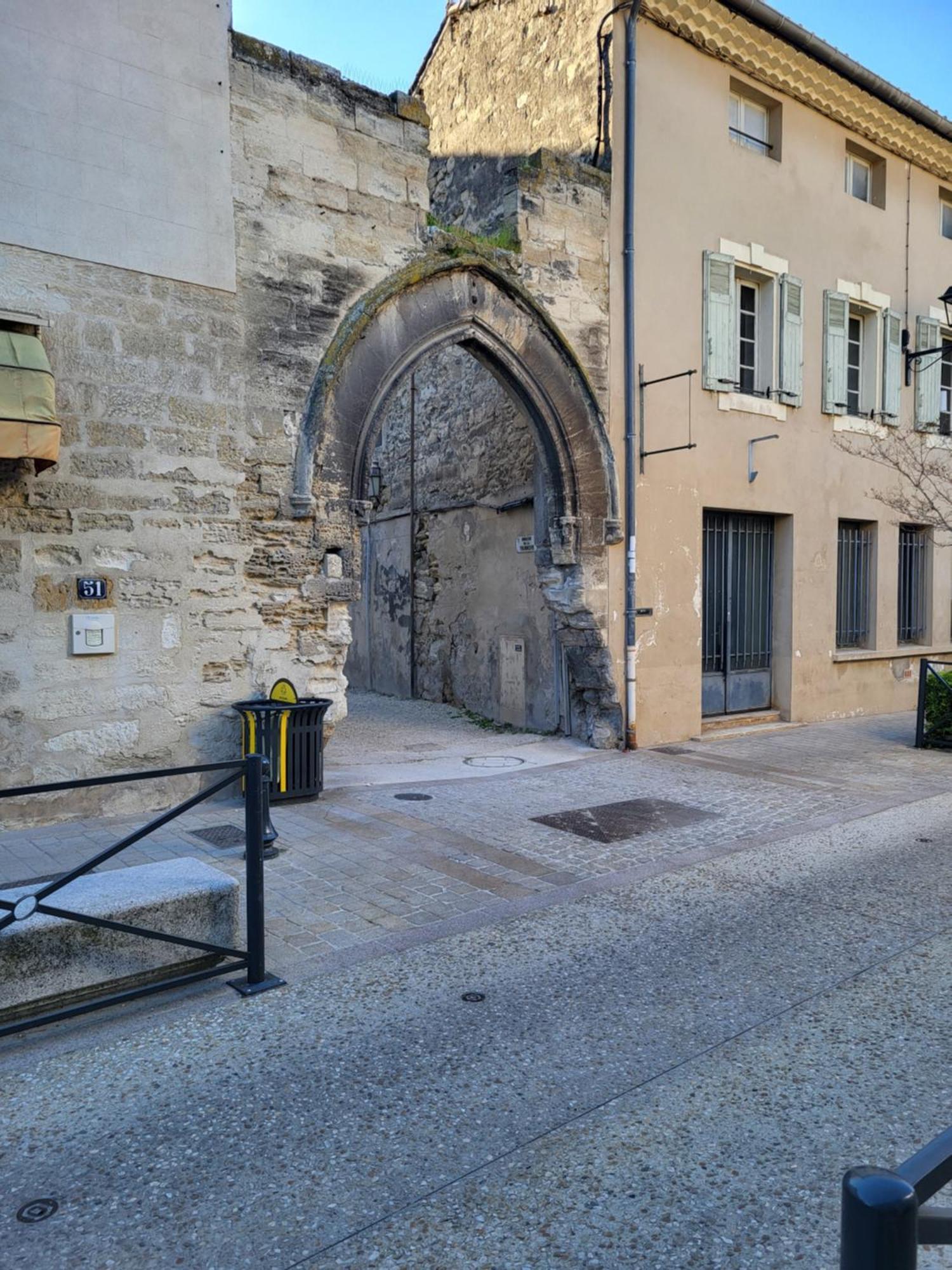 Maison Atypique Coeur De Village Historique Villeneuve-lès-Avignon Exterior foto